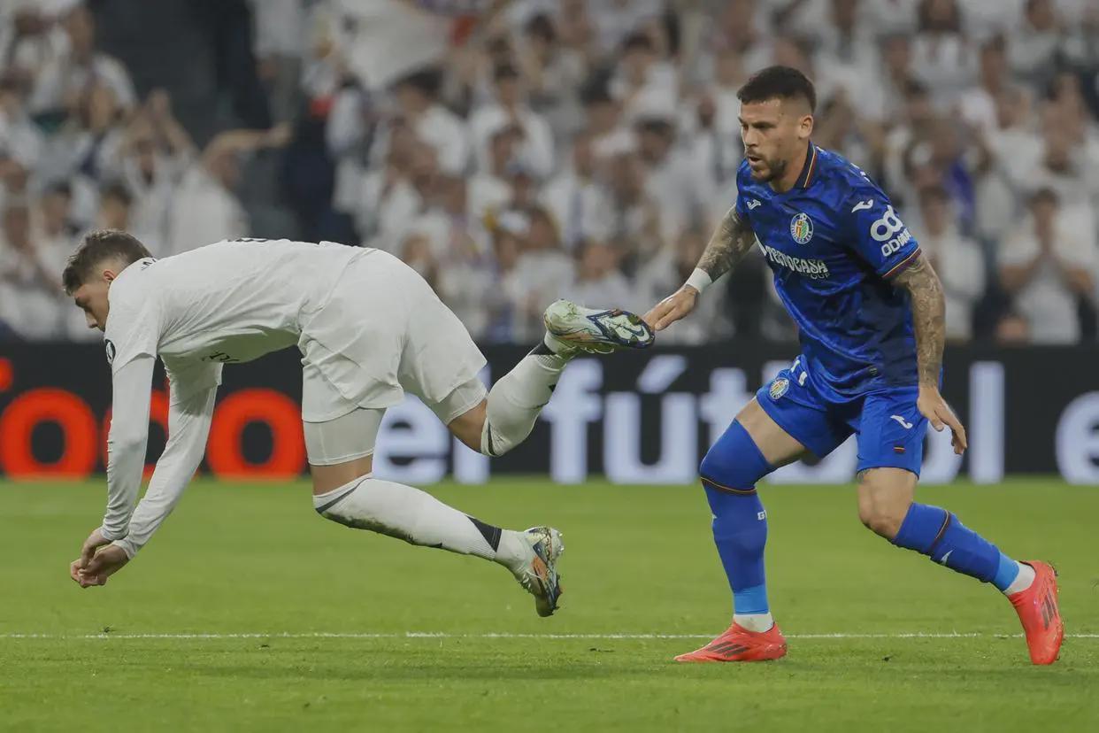 西甲前瞻|皇马1-2赫塔菲：残阵出击，恐遭滑铁卢